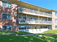 <b>White Vinyl Balcony Railing Renovation and Replacement</b>